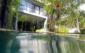 Surflab Villa